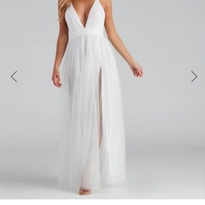 WINDSOR Elisabeth Pleated Tue Formal Maxi